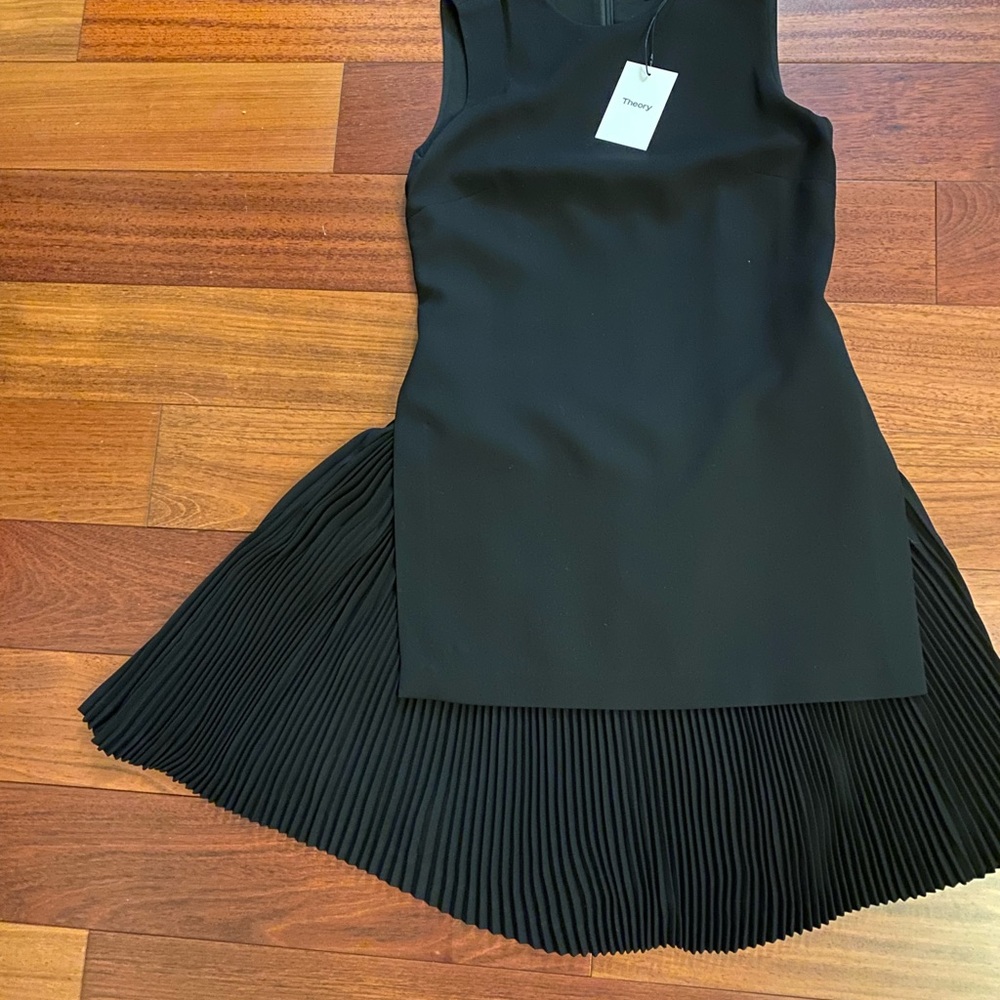 New THEORY Women Black Malkan P Winslow Layered Pleated Skirt Dress Size 6 - Picture 5 of 8